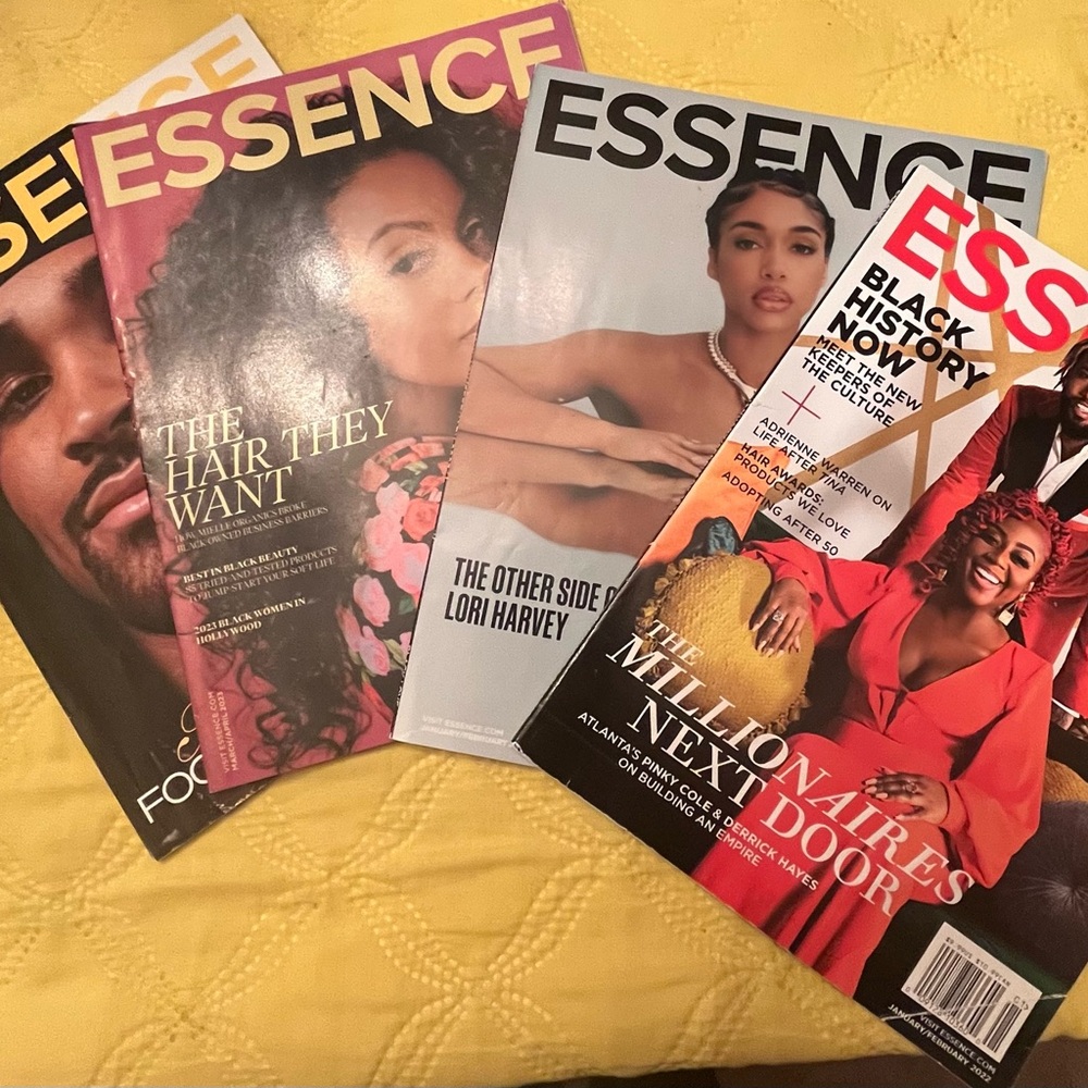 Magazine (4) Essence